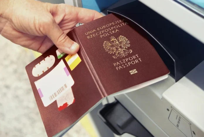 kradziez polskiego paszportu